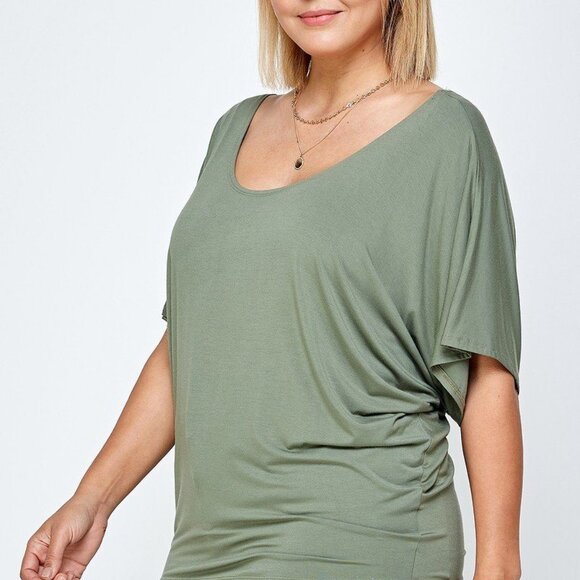 Solid Knit Top, With A Flowy Silhouette - Picture 2 of 4